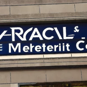 Artistic representation for Farmers & Merchants Investments Inc . Sells 1 , 411 Shares of Oracle Co . ( NYSE : ORCL )